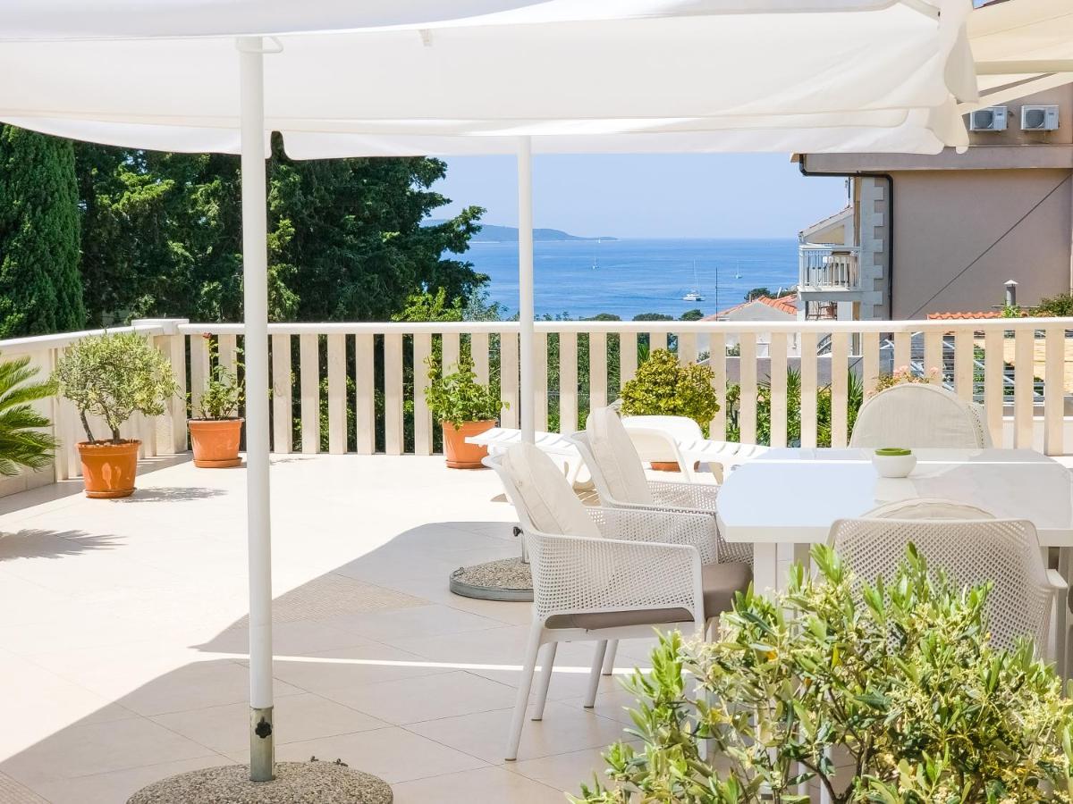 Apartments Nikolina Hvar Town Extérieur photo